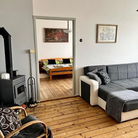 Apartamento Slunny Byt S Krasnym Vyhledem Nové Město nad Metují Exterior foto
