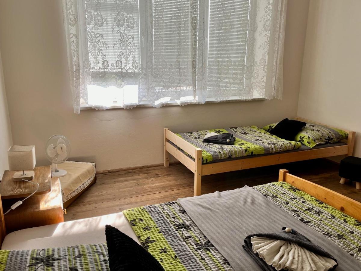 Apartamento Slunny Byt S Krasnym Vyhledem Nové Město nad Metují Exterior foto